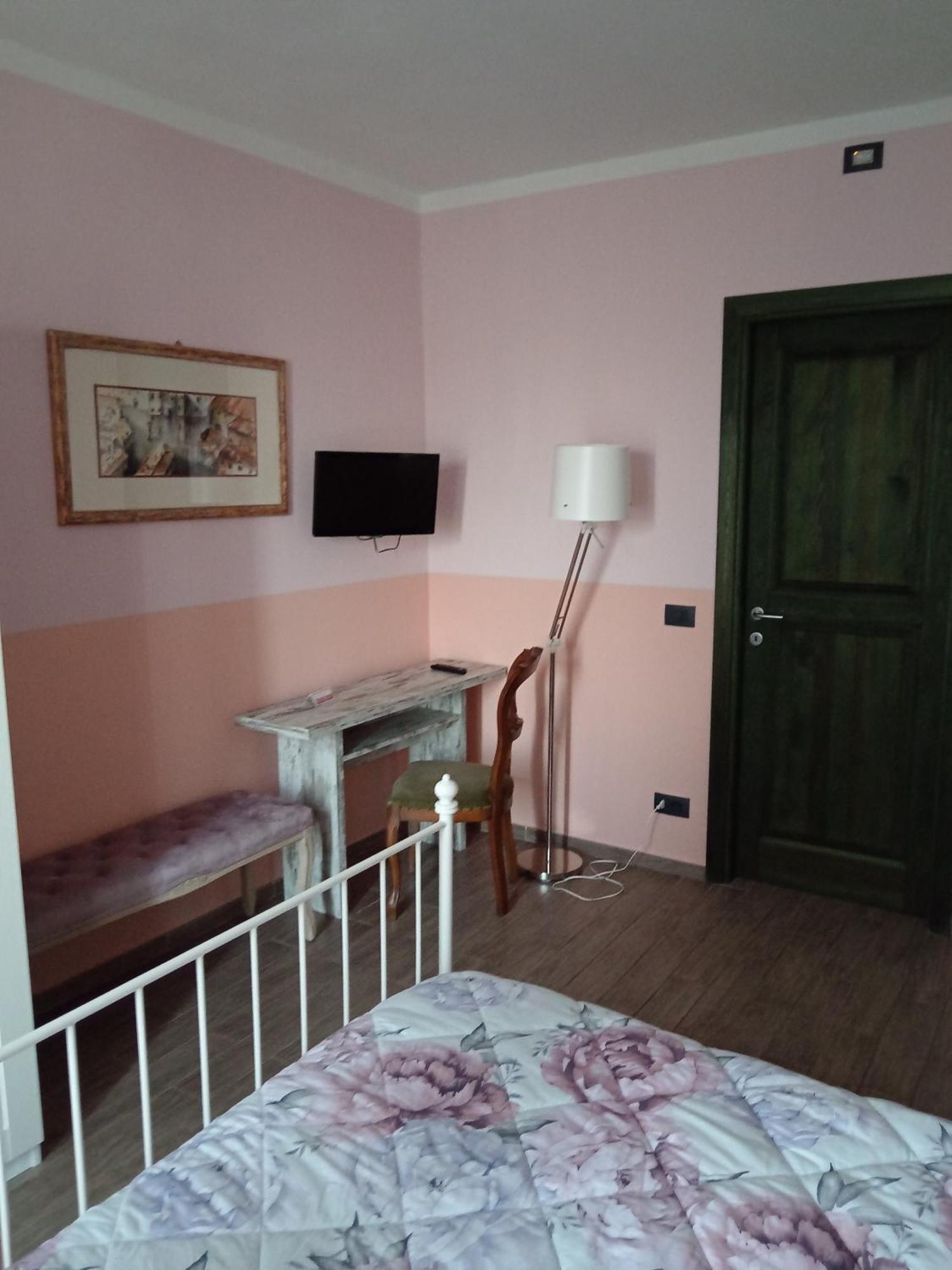 피오조 Ospitidelpero B&B 외부 사진